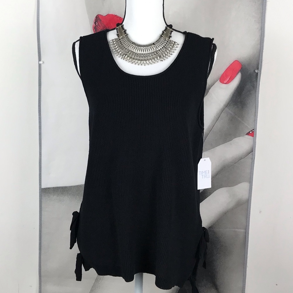 New Black Sleeveless Sweater Knit Blouse